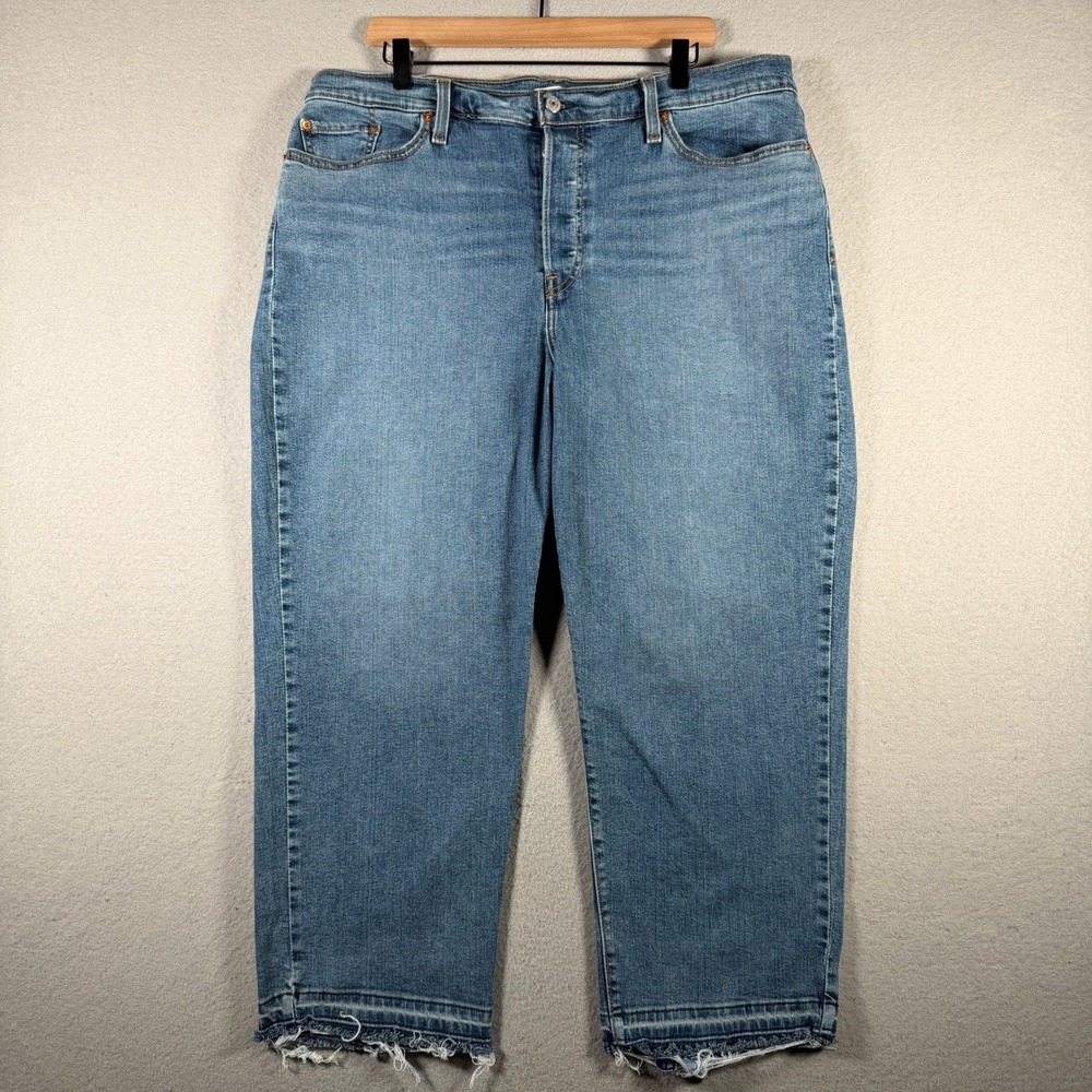 Levis Wedgie Straight Jeans Womens 20W Medium Wash High Rise Raw Hem A0977-0028